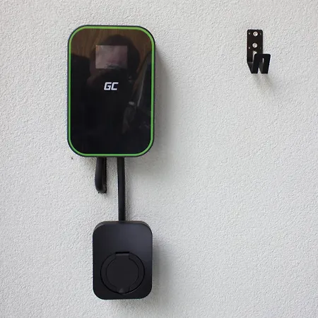 Apartmán Enjoyharrachov Atraktivní Klidné 3 V Centru Harrachova S Parkováním, Velkou Terasou, Wifi-wlan, Sat Zdarma, Možností Dobíjení Auta, Výhledem Do Zahrady A Na Romantický Kostelík *