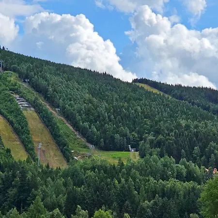 Enjoyharrachov Atraktivní Klidné 3 V Centru Harrachova S Parkováním, Velkou Terasou, Wifi-wlan, Sat Zdarma, Možností Dobíjení Auta, Výhledem Do Zahrady A Na Romantický Kostelík Harrachov