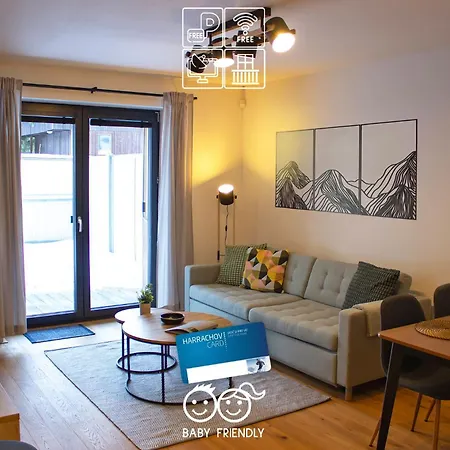 Apartmán Enjoyharrachov Atraktivní Klidné 3 V Centru Harrachova S Parkováním, Velkou Terasou, Wifi-wlan, Sat Zdarma, Možností Dobíjení Auta, Výhledem Do Zahrady A Na Romantický Kostelík Harrachov