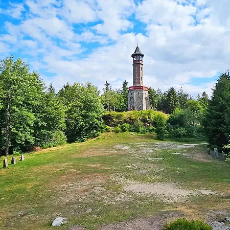 Enjoyharrachov Atraktivní Klidné 3 V Centru Harrachova S Parkováním, Velkou Terasou, Wifi-wlan, Sat Zdarma, Možností Dobíjení Auta, Výhledem Do Zahrady A Na Romantický Kostelík Harrachov
