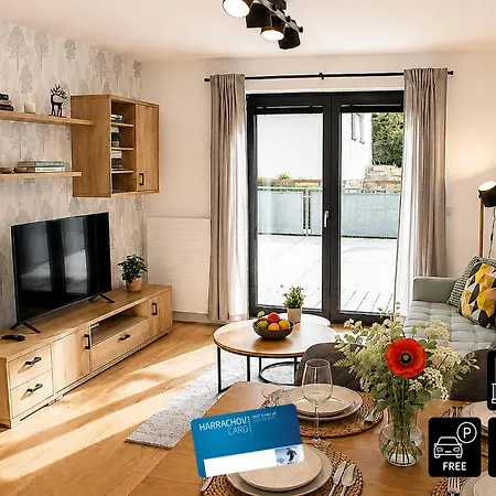 Apartmán Enjoyharrachov Atraktivní Klidné 3 V Centru Harrachova S Parkováním, Velkou Terasou, Wifi-wlan, Sat Zdarma, Možností Dobíjení Auta, Výhledem Do Zahrady A Na Romantický Kostelík *